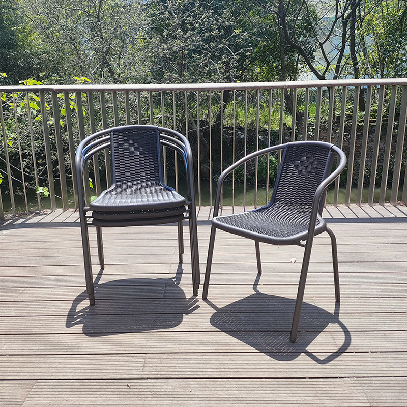 防水屋外プラスチック製椅子 模造ラタンパティオ オープンエア - Outdoor Furniture Metal Chairs のレビューと価格