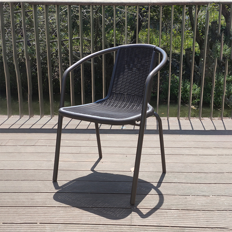防水屋外プラスチック製椅子 模造ラタンパティオ オープンエア - Outdoor Furniture Metal Chairs のレビューと価格