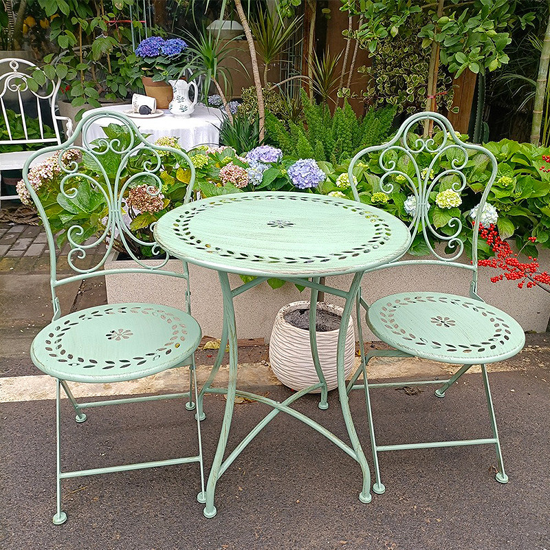 フランスのカントリースタイルの鉄製テーブルと椅子、屋外パティ - Outdoor Furniture Metal Chairs のレビューと価格