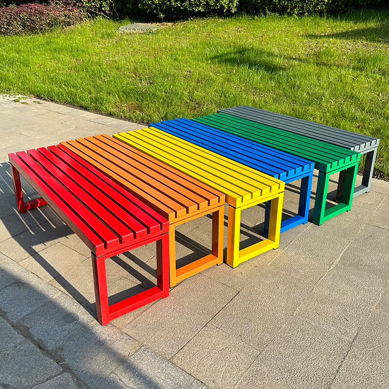 インターネットセレブ バックレスト付き白いベンチ フル錬鉄製 - Garden Bench Metal のレビューと価格