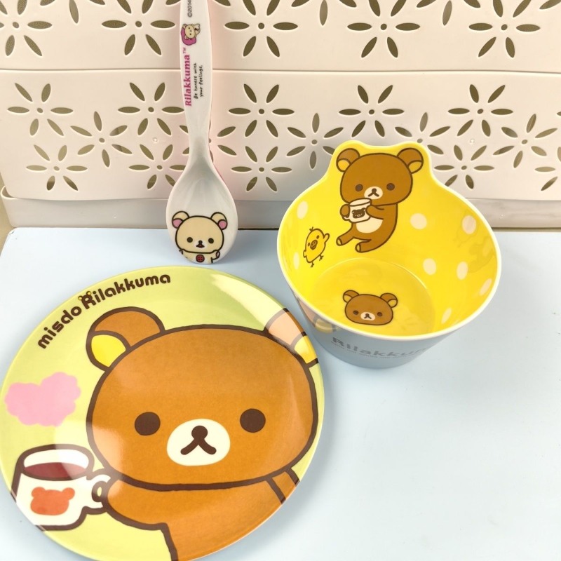 愛らしいリラックマ柄の食器セット、素敵な家庭用食卓アクセサリ - Bistro Table Set のレビューと価格